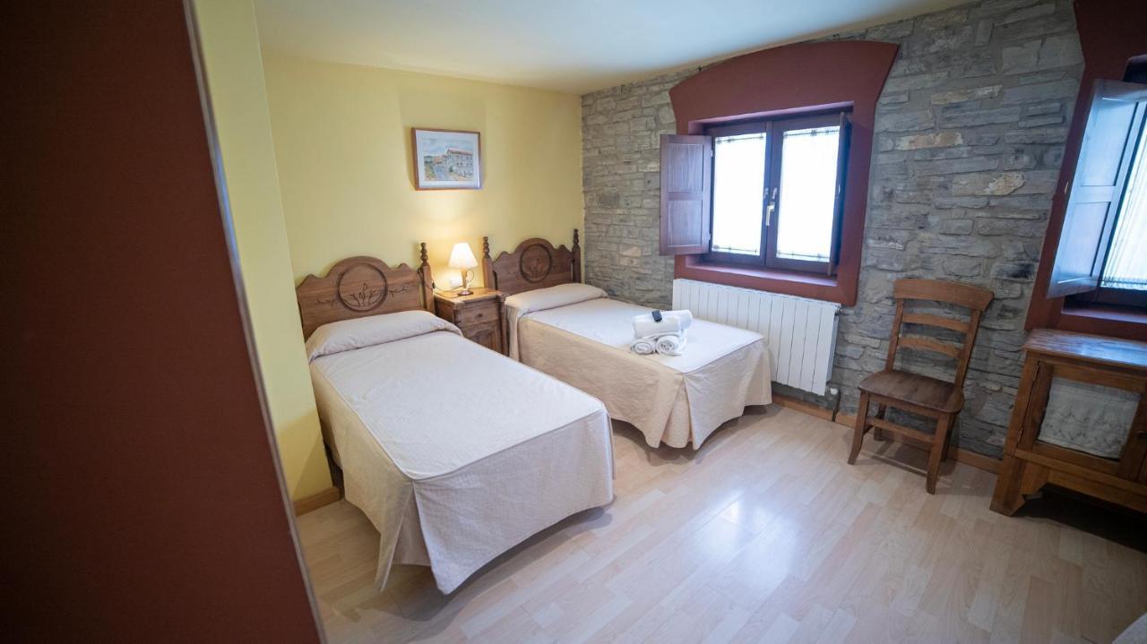 Hotel Rural Los Cerezos De Yanguas Екстериор снимка