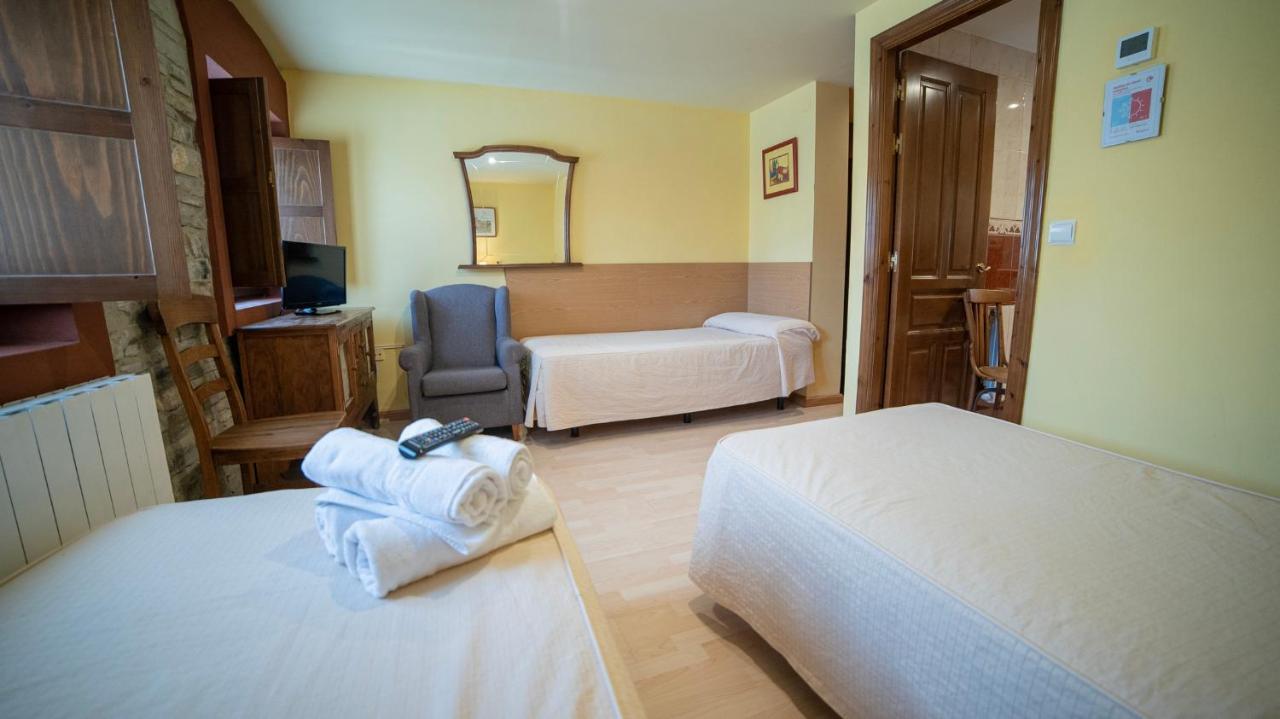 Hotel Rural Los Cerezos De Yanguas Екстериор снимка