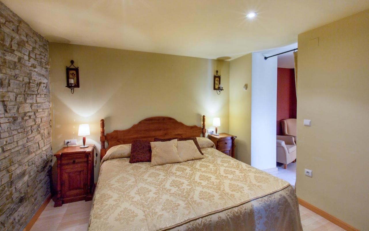 Hotel Rural Los Cerezos De Yanguas Екстериор снимка