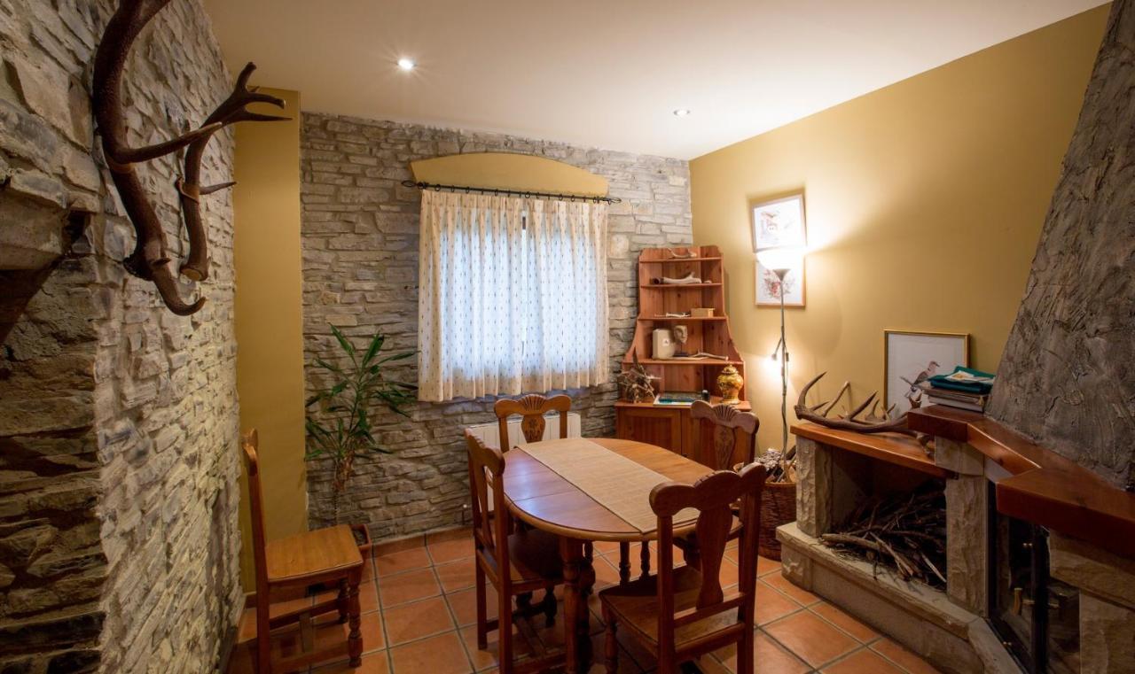 Hotel Rural Los Cerezos De Yanguas Екстериор снимка