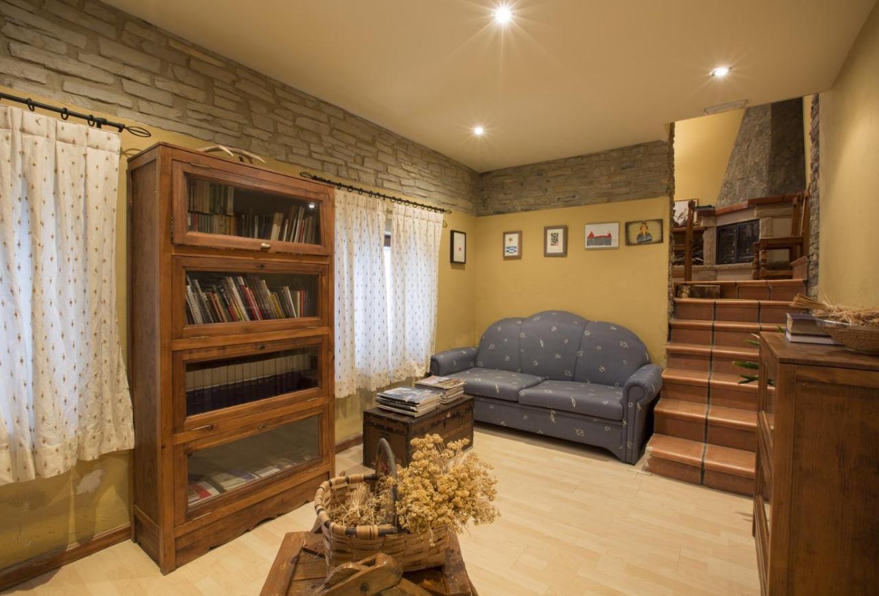 Hotel Rural Los Cerezos De Yanguas Екстериор снимка
